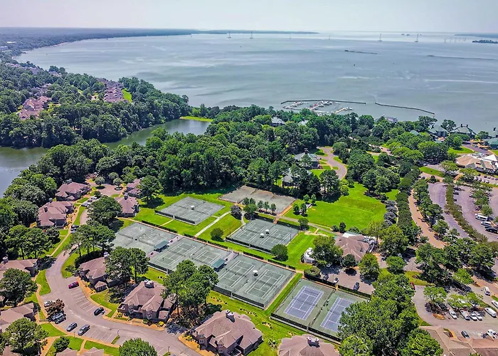 Resort Condo W/ Marina Access In Williamsburg!